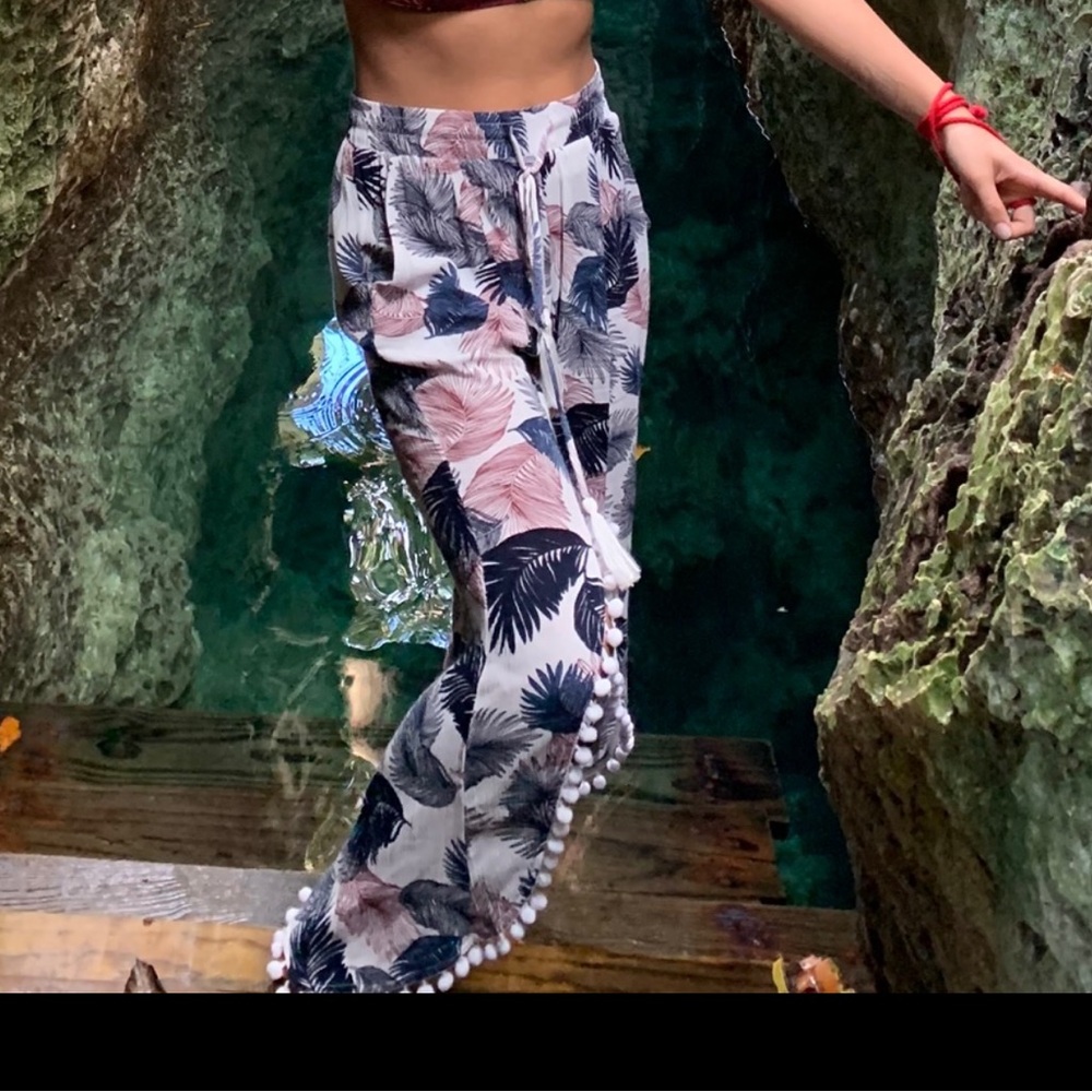 Tropical Print Wide-Leg Pants